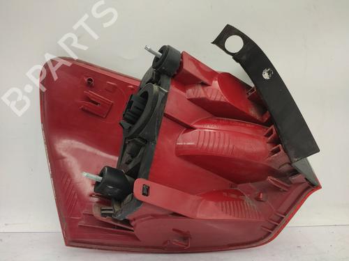 right-taillight-citroen-c5-iii-rd_-2008-2009-2010-2011-2012-2013-2014-2015-2016-2017-28479239 main image