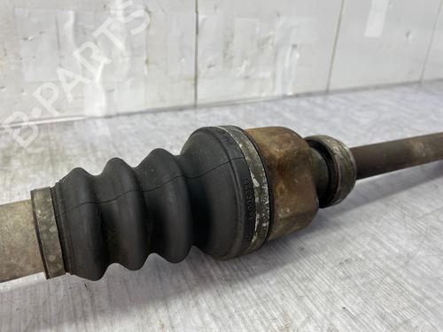 Used Right front driveshaft Right front driveshaft PEUGEOT 206 Hatchback (2A/C) 1.1 i (60 hp) 39952228 39952228
