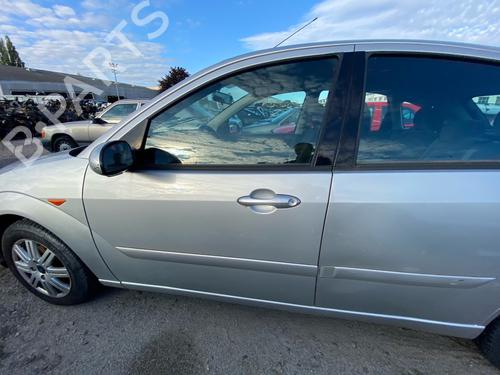 Used Left front door Left front door 39071761 39071761