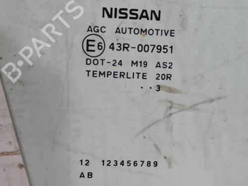 Used Front right door window Front right door window NISSAN JUKE (F15) 1.5 dCi (110 hp) 23698257 23698257