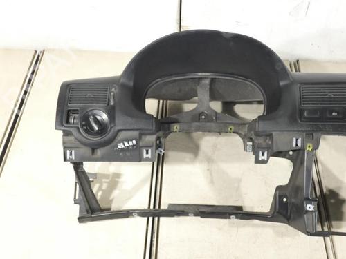 Dashboard VW GOLF IV (1J1) 1.4 16V | BP23670901C46 