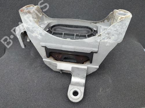 Used Engine mount Engine mount OPEL ASTRA J (P10) 1.3 CDTI (68) (95 hp) 23679359 23679359