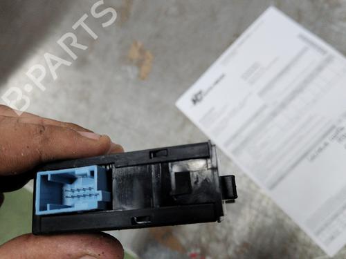 Card reader RENAULT ESPACE IV (JK0/1_) 2.0 dCi (JK01, JK02, JK1J, JK1K, JK1H) | BP27220813E4 
