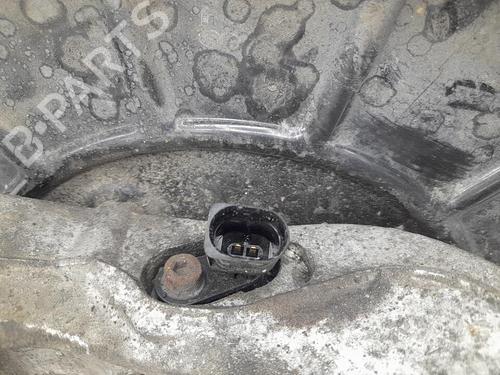 Left front steering knuckle VW PASSAT B6 (3C2) 2.0 TDI 16V | BP23708000M25 
