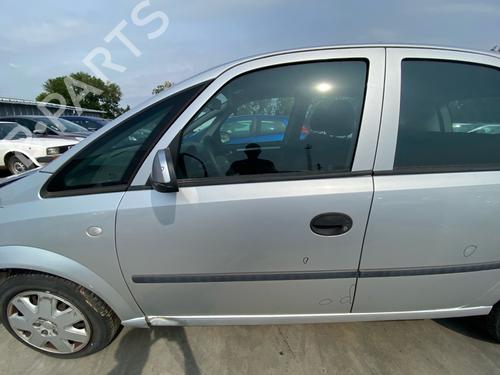 Used Left front door Left front door 38425737 38425737