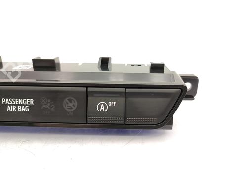 Warning switch DACIA SANDERO III 1.0 SCe 65 | BP23740336I22 