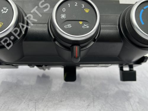 climate-control-dacia-duster-hm_-2017-30728412 main image