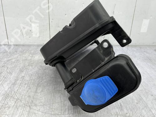 Windscreen washer tank AUDI Q5 (8RB) 2.0 TDI quattro | BP23761843C113