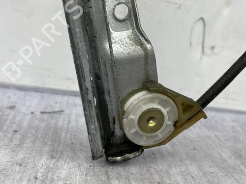 Rudehejsemekanisme Højre foran PEUGEOT 206 Hatchback (2A/C) 1.9 D | BP23680891C23 