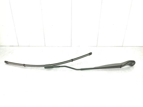 Front windshield wiper arm DACIA SANDERO III 1.0 SCe 65 | BP23729535C143 