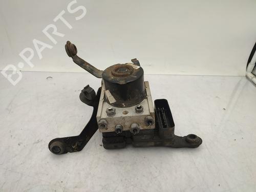 Used ABS pump FORD FIESTA V (JH_, JD_) 1.4 TDCi (68 hp) 23663479