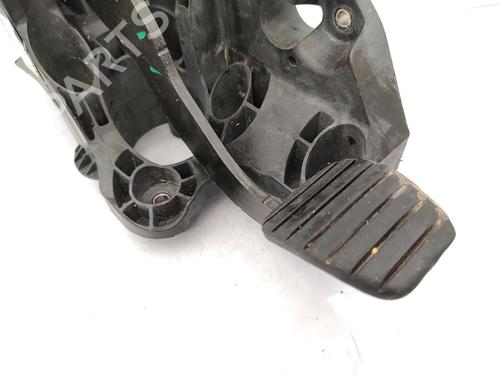 Used Break pedal Break pedal FIAT TALENTO Van (296_) 1.6 D (121 hp) 23722106 23722106
