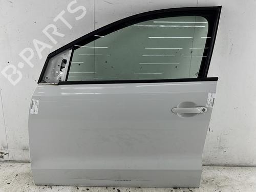Used Left front door VW POLO V (6R1, 6C1) 1.4 TDI (75 hp) 31046297