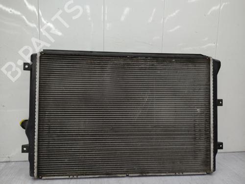 Used Water radiator Water radiator VW TOURAN (1T1, 1T2) 2.0 TDI (136 hp) 23709703 23709703