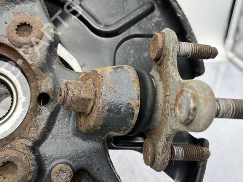Right front steering knuckle VW GOLF VI (5K1) 1.6 TDI | BP25897095M26 