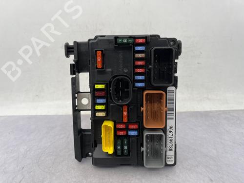 Fuse box CITROËN C3 II (SC_) 1.4 HDi 70 (SC8HZC, SC8HR0, SC8HP4) | BP40499236E1 - Image 5