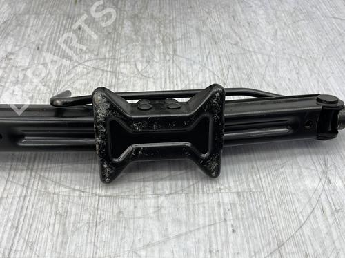 Jack Kit RENAULT MEGANE II (BM0/1_, CM0/1_) 1.6 16V (BM0C, CM0C) | BP23760948C119 