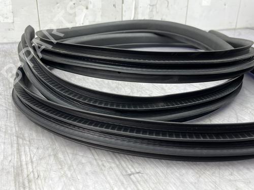 Rubber door seal FORD C-MAX II (DXA/CB7, DXA/CEU) 1.0 EcoBoost | BP30046343C142 