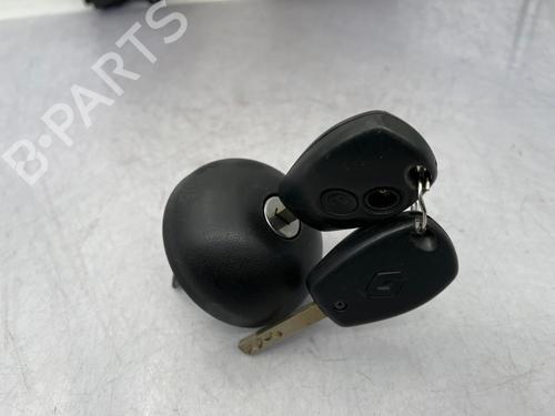 Used Electronic module Electronic module RENAULT TWINGO II (CN0_) 1.5 dCi (CN0E) (64 hp) 40439522 40439522