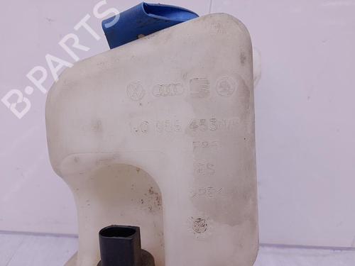 Used Windscreen washer tank VW GOLF IV (1J1) 1.4 16V (75 hp) 23708170