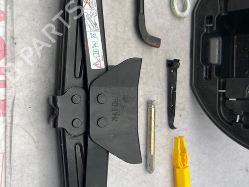 Jack Kit Jack Kit CITROËN C4 I (LC_) 1.6 16V (109 hp) 36173302 36173302