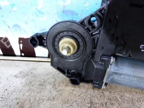 Right front window motor PEUGEOT 307 (3A/C) 2.0 HDi 110 | BP23668060E20 