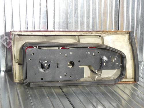 Used Left taillight PEUGEOT 505 (551A) [1979-1996]  23670740