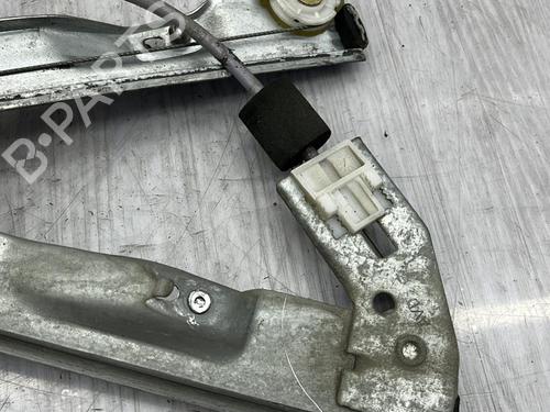 Rudehejsemekanisme Højre foran PEUGEOT 206 Hatchback (2A/C) 1.4 i | BP23674971C23 