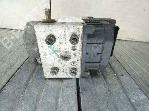 Used ABS pump PEUGEOT 406 (8B) 2.0 HDI 110 (109 hp) 23664351