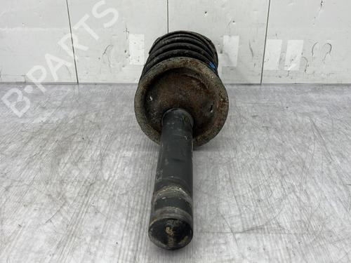 Used Right front shock absorber Right front shock absorber 25602568 25602568