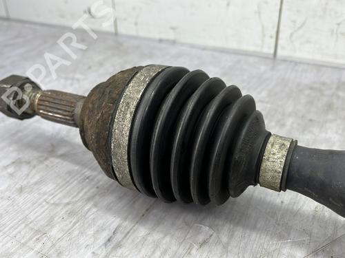 Used Right front driveshaft Right front driveshaft CITROËN C3 II (SC_) 1.4 (73 hp) 33313657 33313657
