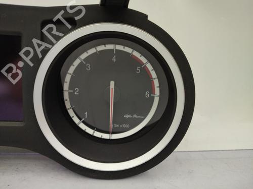 Instrument cluster ALFA ROMEO 159 Sportwagon (939_) 2.4 JTDM (939BXD1B, 939BXD12) | BP23711702C47 
