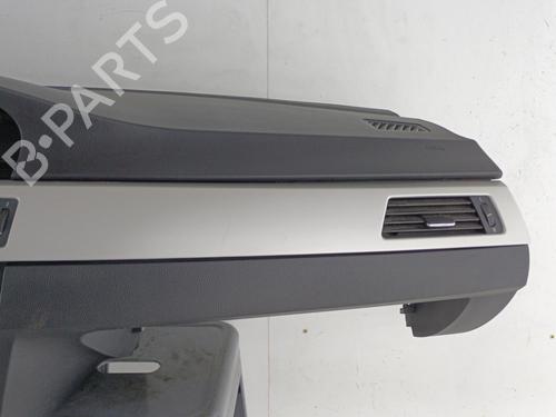 Dashboard BMW 3 Touring (E91) 320 d xDrive | BP23719498C46  - Image 6