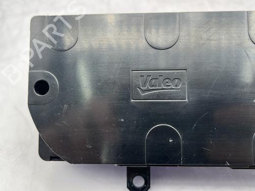 climate-control-renault-clio-iv-bh_-2012-2013-2014-2015-2016-2017-2018-2019-2020-2021-33115391 main image