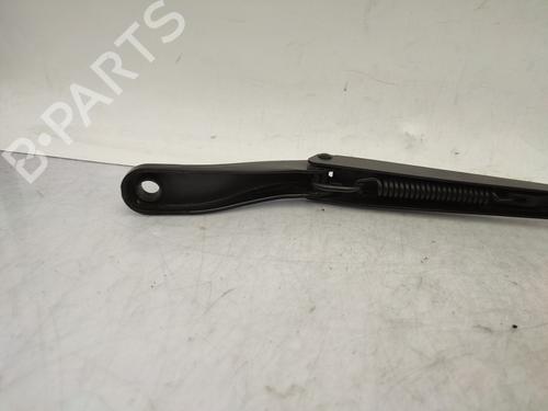 Front windshield wiper arm PEUGEOT 208 II (UB_, UP_, UW_, UJ_) 1.2 PureTech 100 | BP26604149C143 
