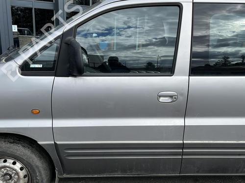 Left headlight HYUNDAI H-1 / STAREX Bus (A1) 2.5 TCi | BP23729284C28  - Image 15