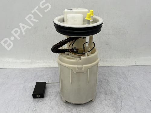 Pompe à carburant VW POLO IV (9N_, 9A_) 1.2 12V (64 hp) 31915391
