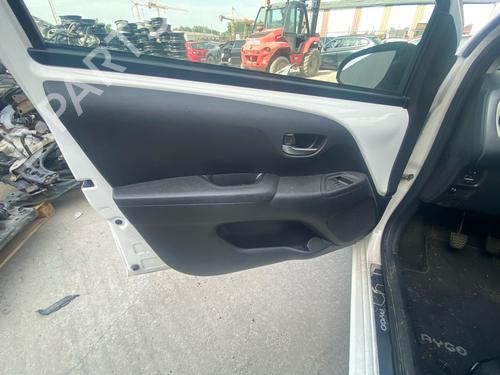 Instrumentbræt TOYOTA AYGO (_B4_) 1.0 VVTi (KGB40) | BP37451111C46 - Image 44