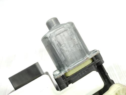 Rear right window mechanism VW T-ROC (A11, D11) 2.0 TDI | BP23759388C25 - Image 4