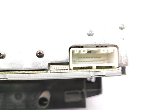 Used Radio Radio NISSAN X-TRAIL II (T31) 2.0 dCi 4x4 (173 hp) 23722351 23722351