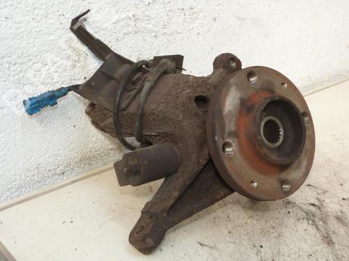 Used Right front steering knuckle PEUGEOT 206 Hatchback (2A/C) 1.4 i (75 hp) 23691081