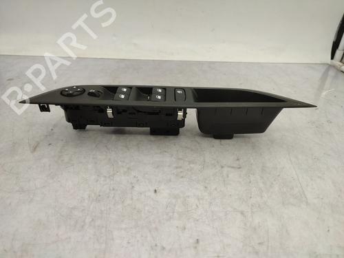 Used Left front window switch Left front window switch PEUGEOT 208 II (UB_, UP_, UW_, UJ_) 1.2 PureTech 100 (101 hp) 27608284 27608284