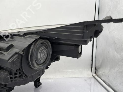 Right headlight FORD C-MAX II (DXA/CB7, DXA/CEU) 1.0 EcoBoost | BP29981719C29