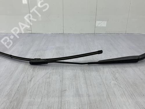Used Front windshield wiper arm RENAULT MEGANE III Hatchback (BZ0/1_, B3_) 1.6 dCi (BZ00, BZ12, BZ13) (130 hp) 23699858