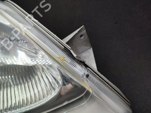 Used Right headlight RENAULT TRAFIC II Van (FL) 1.9 dCi 100 (FL0C) (101 hp) 23686111