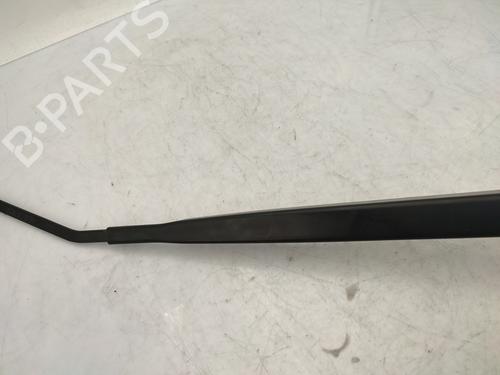 Front windshield wiper arm RENAULT MEGANE IV Hatchback (B9A/M/N_) 1.6 dCi 165 | BP23684051C143 