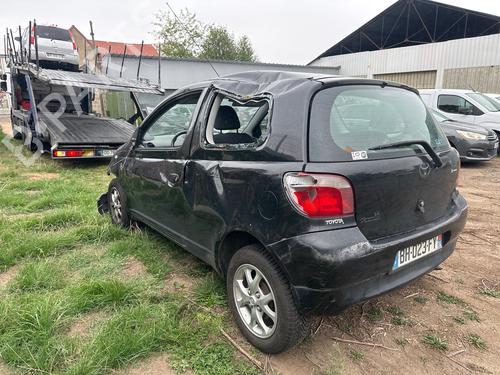 Brugte TOYOTA YARIS (_P1_) 1.0 (SCP10_, SCP10R) 4994727