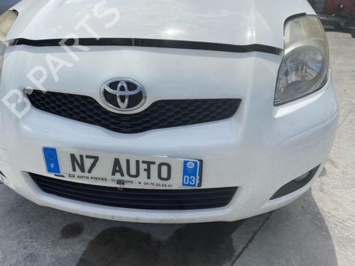 Foran kofangere Foran kofangere TOYOTA YARIS (_P9_) 1.4 D-4D (NLP90_, NLP90R) (90 hp) 39903650 39903650