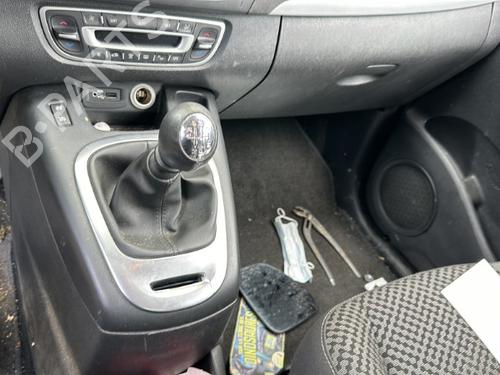 Left tailgate light RENAULT SCÉNIC III (JZ0/1_) 1.5 dCi | BP23681796C79 - Image 25