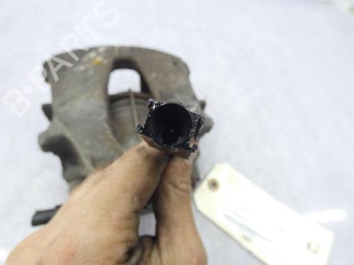 Used Left front brake caliper Left front brake caliper ALFA ROMEO 147 (937_) 1.9 JTDM 8V (937.AXD1A, 937.AXU1A, 937.BXU1A) (120 hp) 23700867 23700867